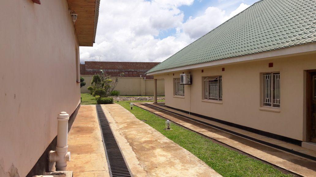 Emmaculate Lodge Mzuzu Экстерьер фото